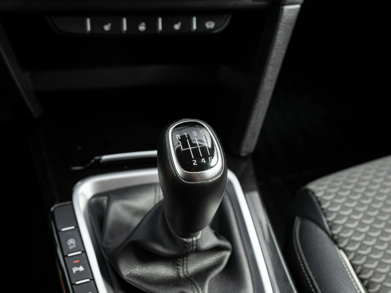Kia Ceed - Zdjęcie 14