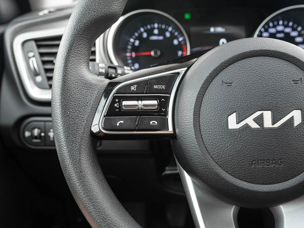 Kia Ceed - Zdjęcie 12