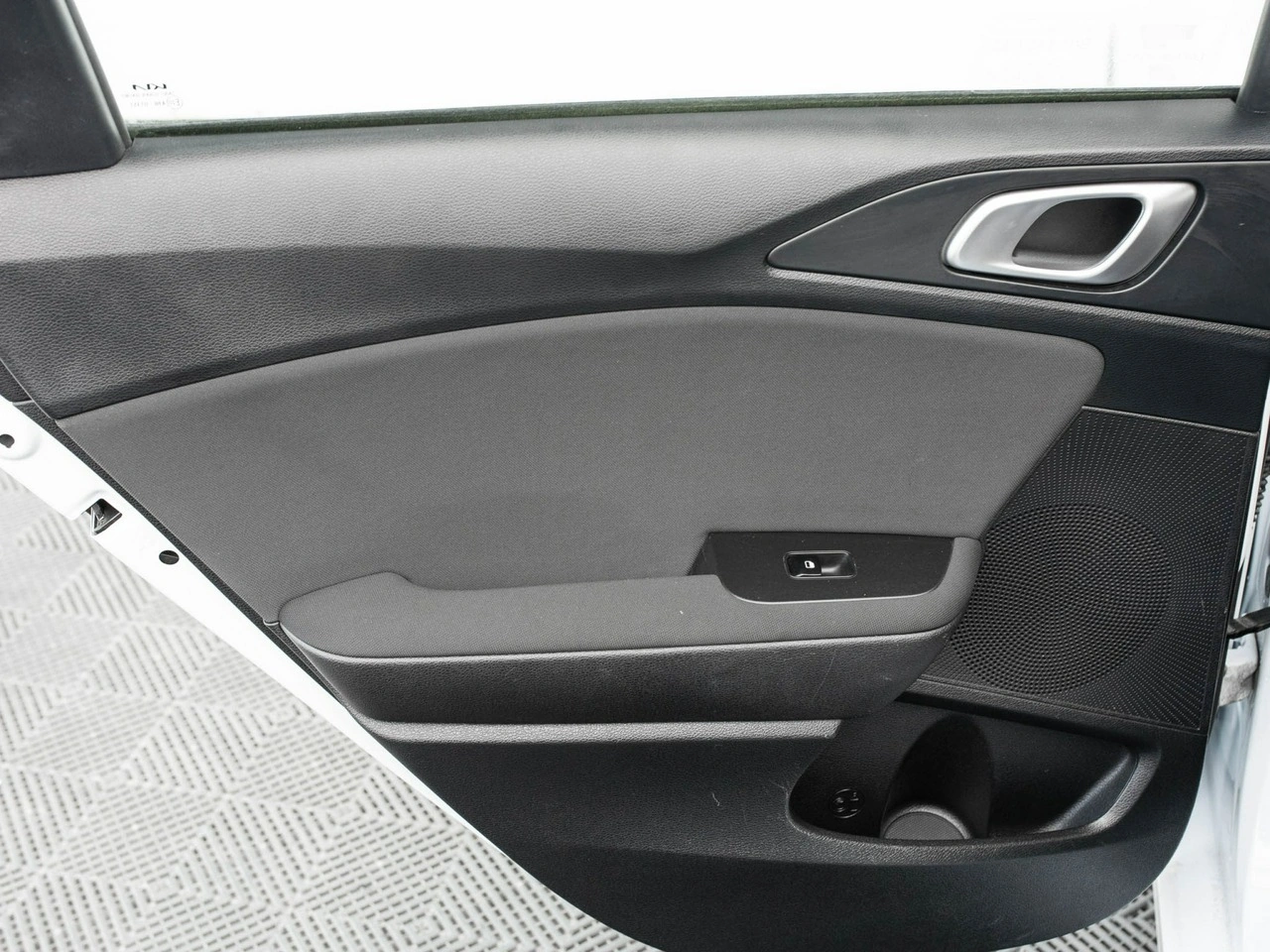 Kia Ceed - Zdjęcie 17
