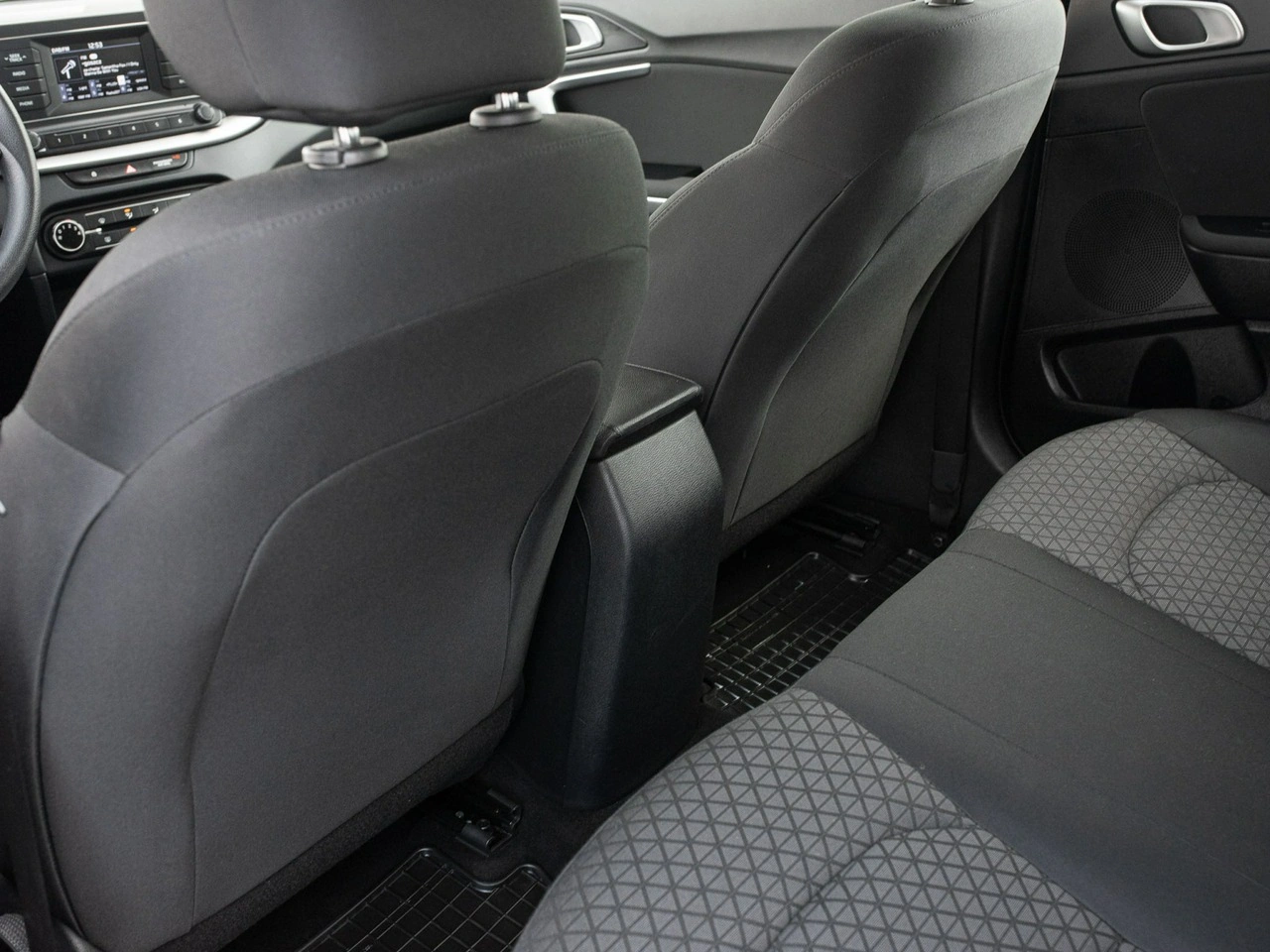 Kia Ceed - Zdjęcie 18