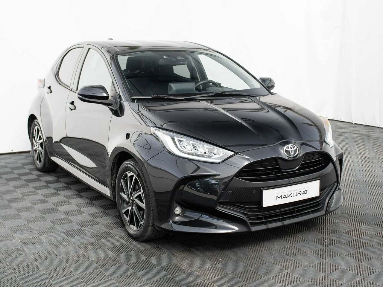 Toyota Yaris - Zdjęcie 2
