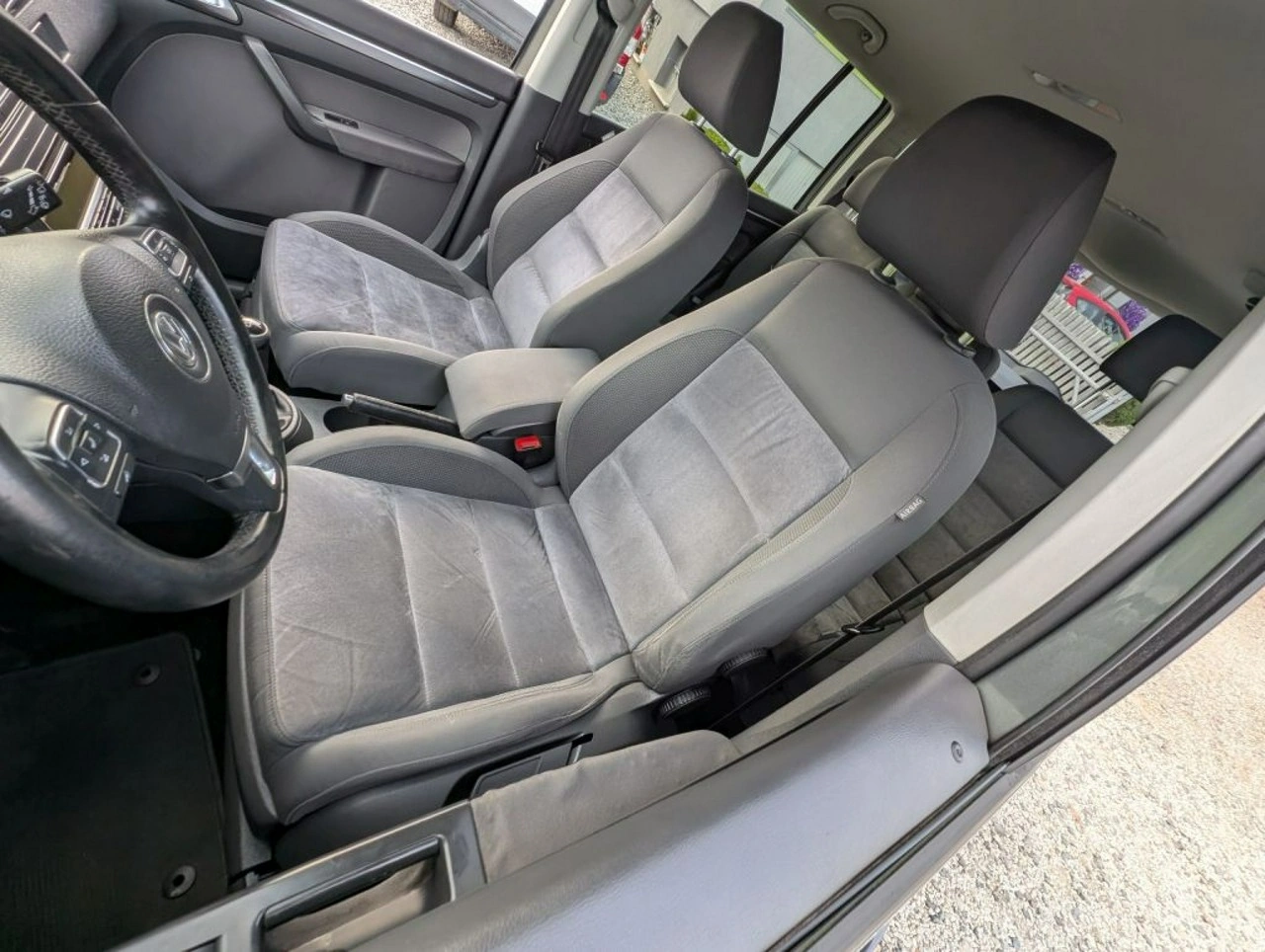 Volkswagen Touran - Zdjęcie 11