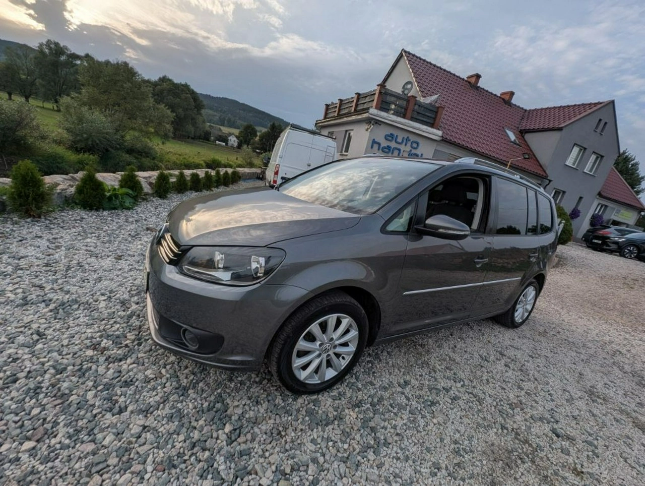Volkswagen Touran - Główne zdjęcie