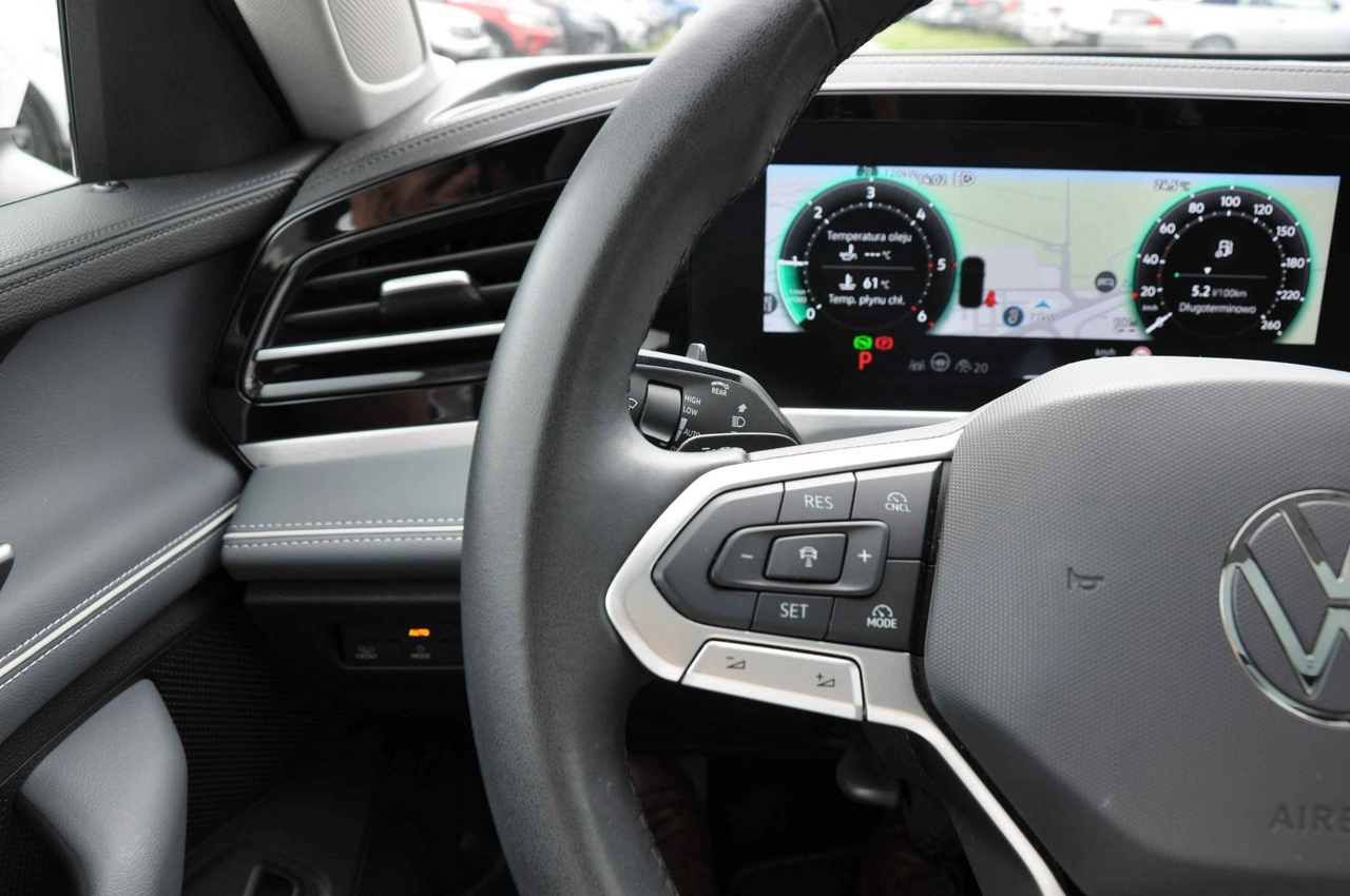 Volkswagen Passat Variant - Zdjęcie 10