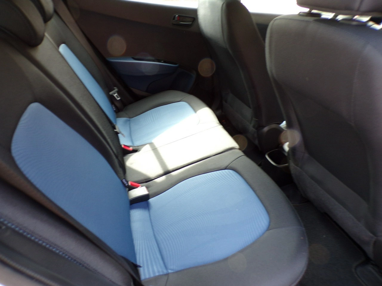Hyundai i10 - Zdjęcie 20