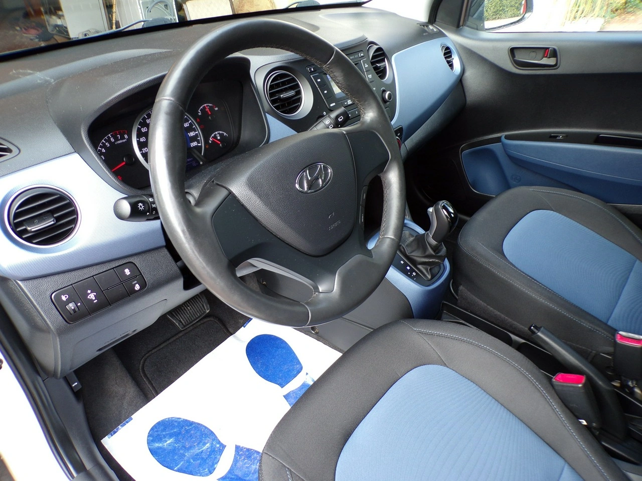 Hyundai i10 - Zdjęcie 25
