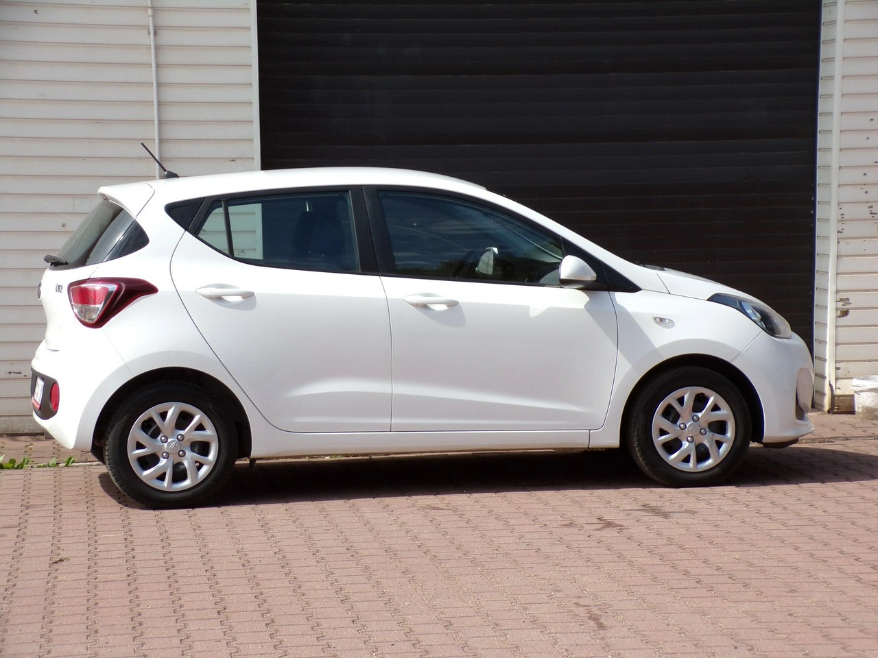 Hyundai i10 - Zdjęcie 3