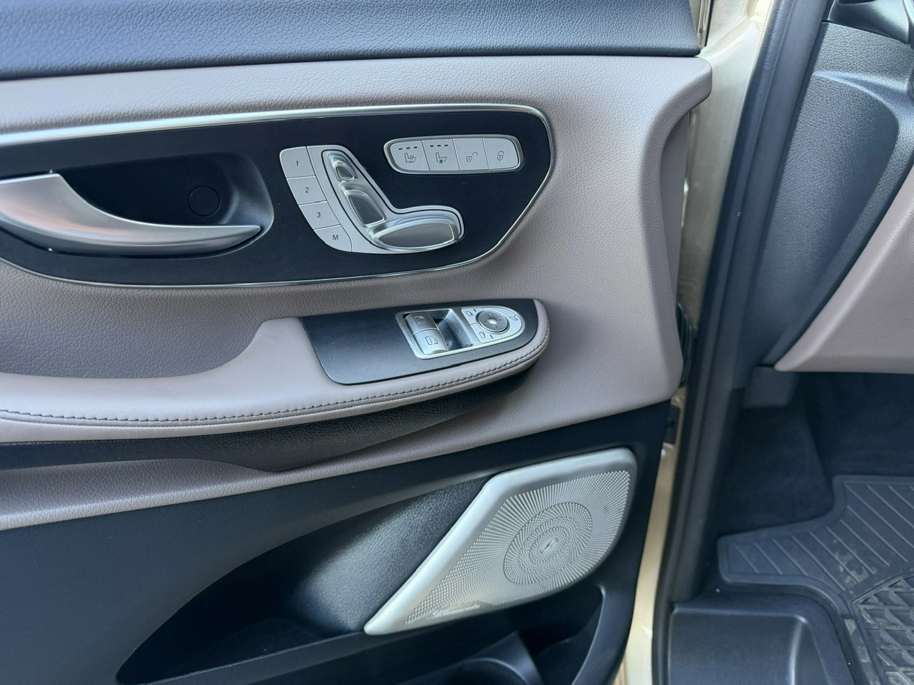 Mercedes V 300 - Zdjęcie 11
