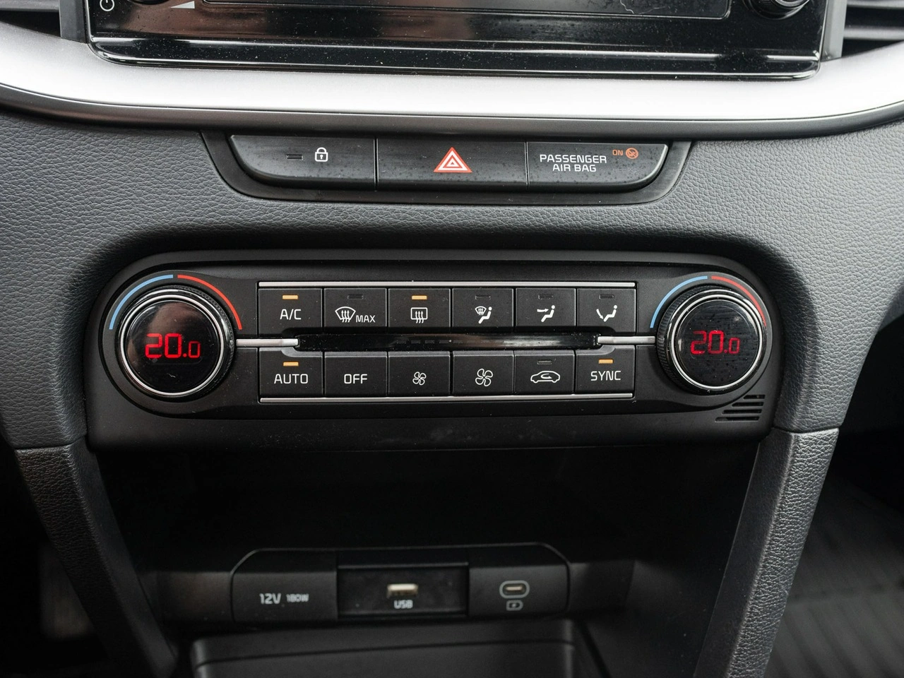 Kia Ceed - Zdjęcie 15
