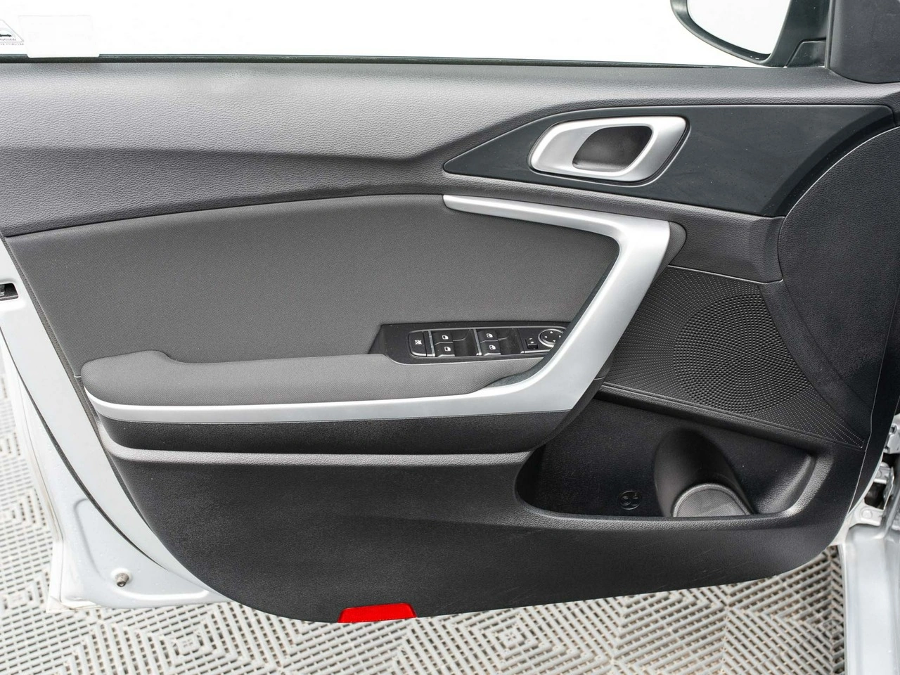 Kia Ceed - Zdjęcie 8