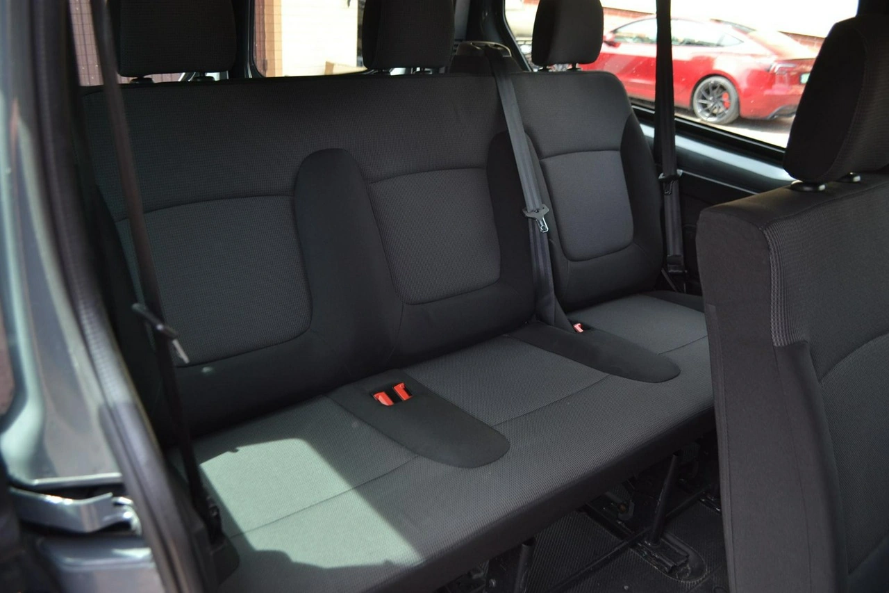 Renault Trafic - Zdjęcie 24