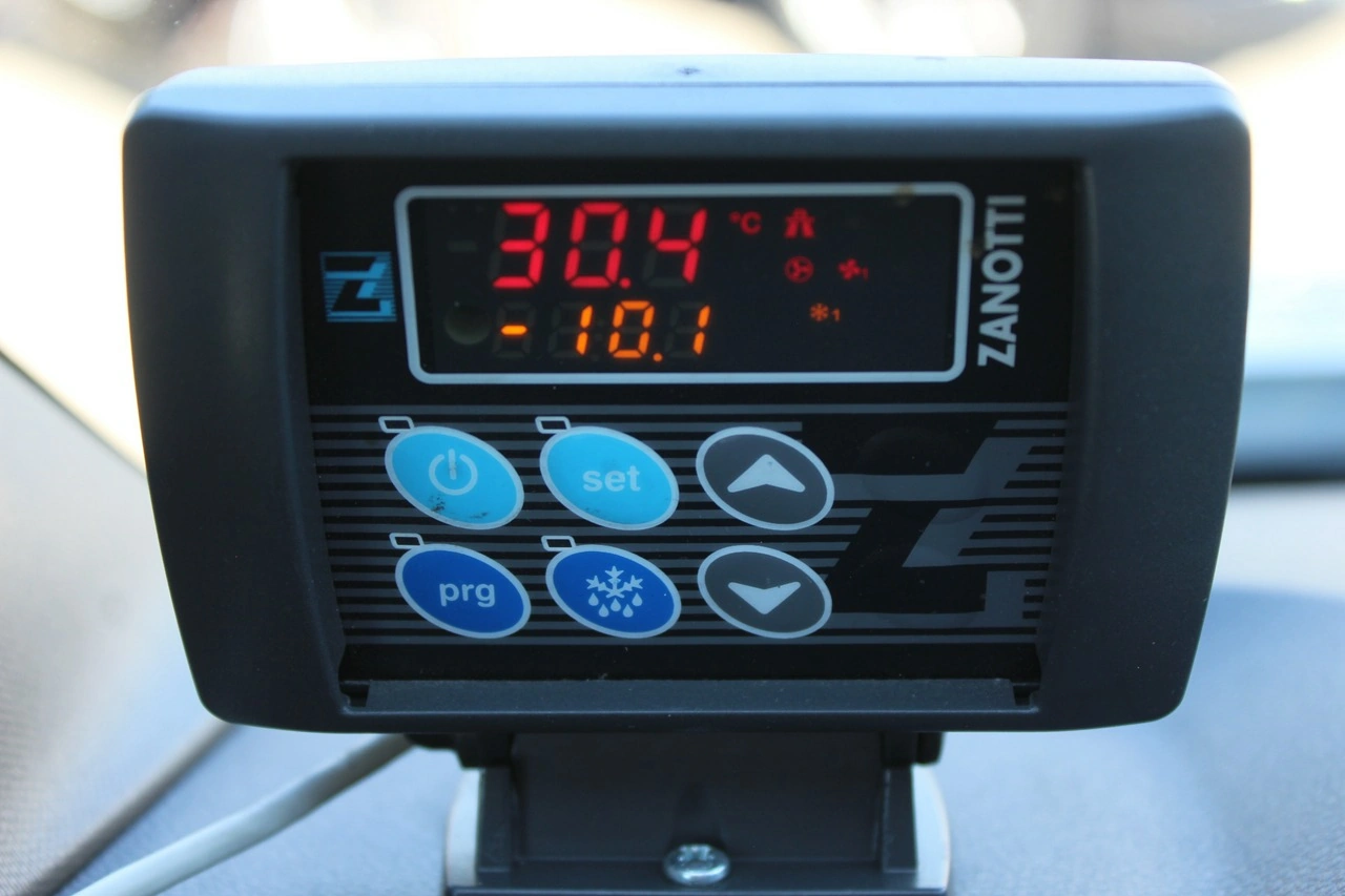 Renault Master - Zdjęcie 23