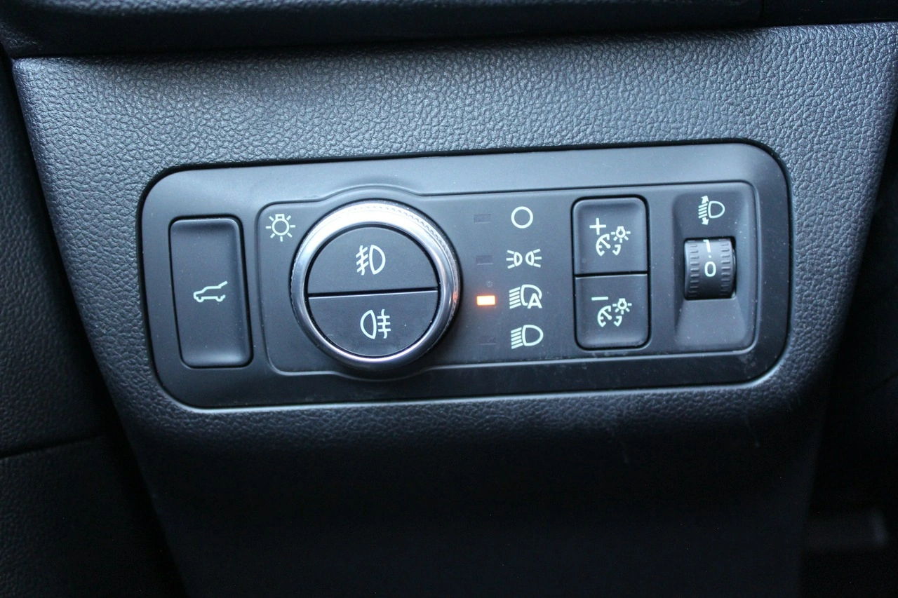 Ford Kuga - Zdjęcie 33