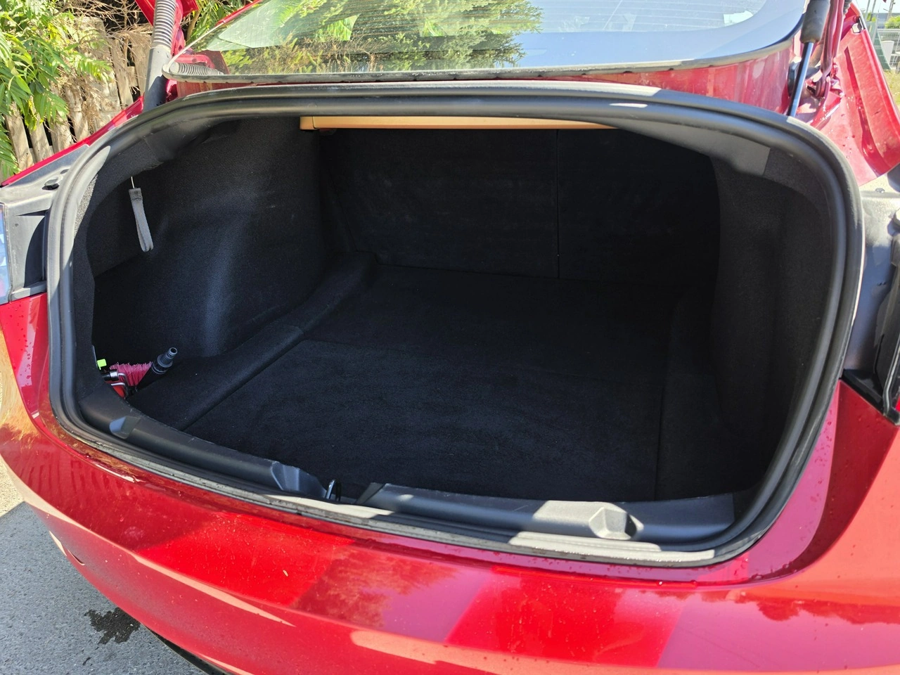 Tesla Model 3 - Zdjęcie 14