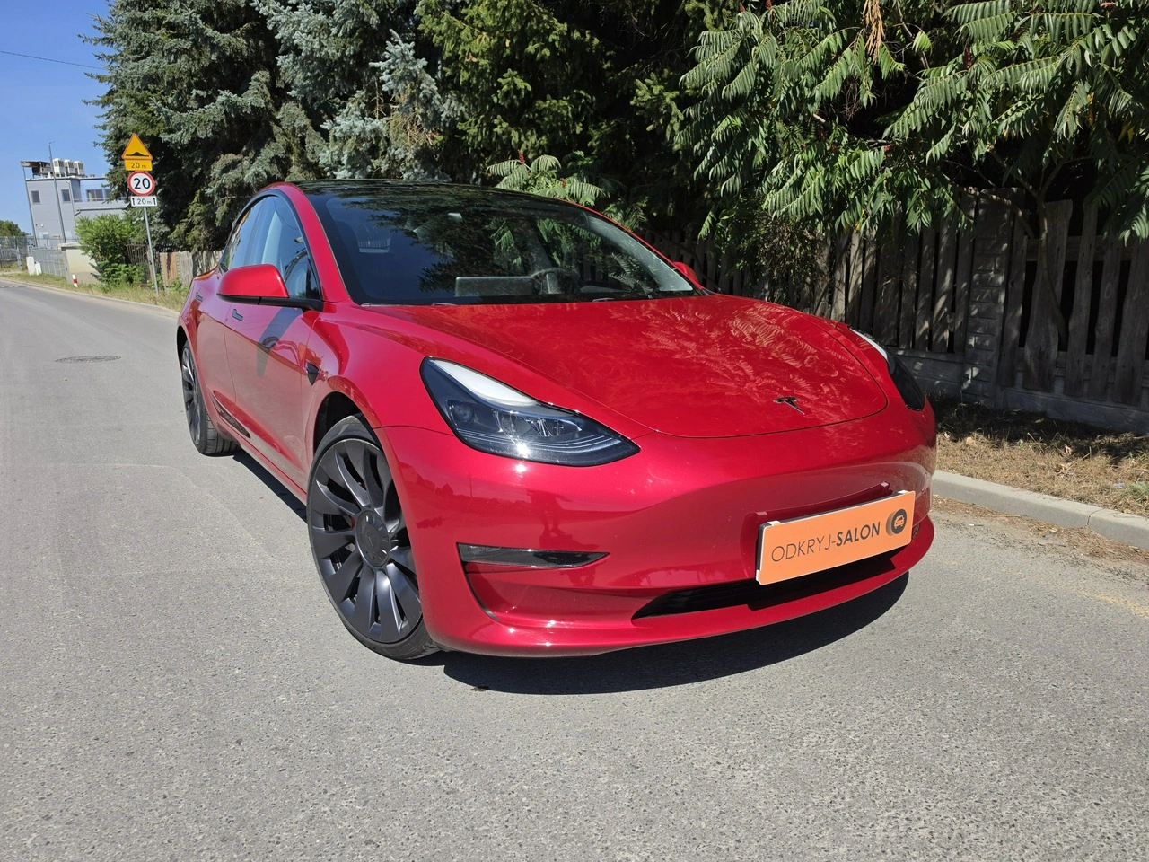 Tesla Model 3 - Zdjęcie 1