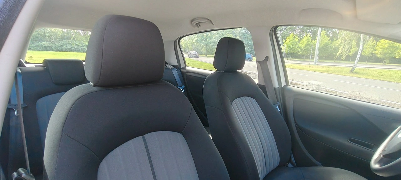 Fiat Punto 2012 - Zdjęcie 11
