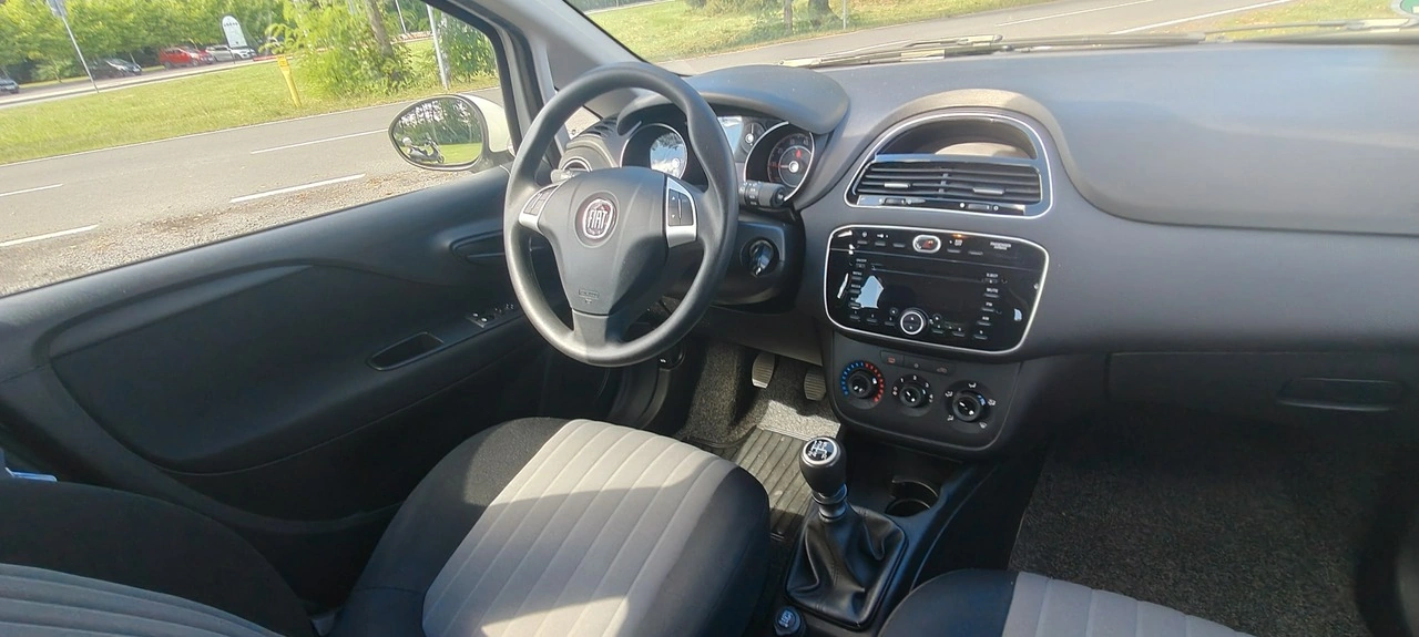 Fiat Punto 2012 - Zdjęcie 8
