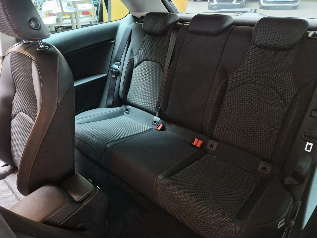 Seat Leon - Zdjęcie 15