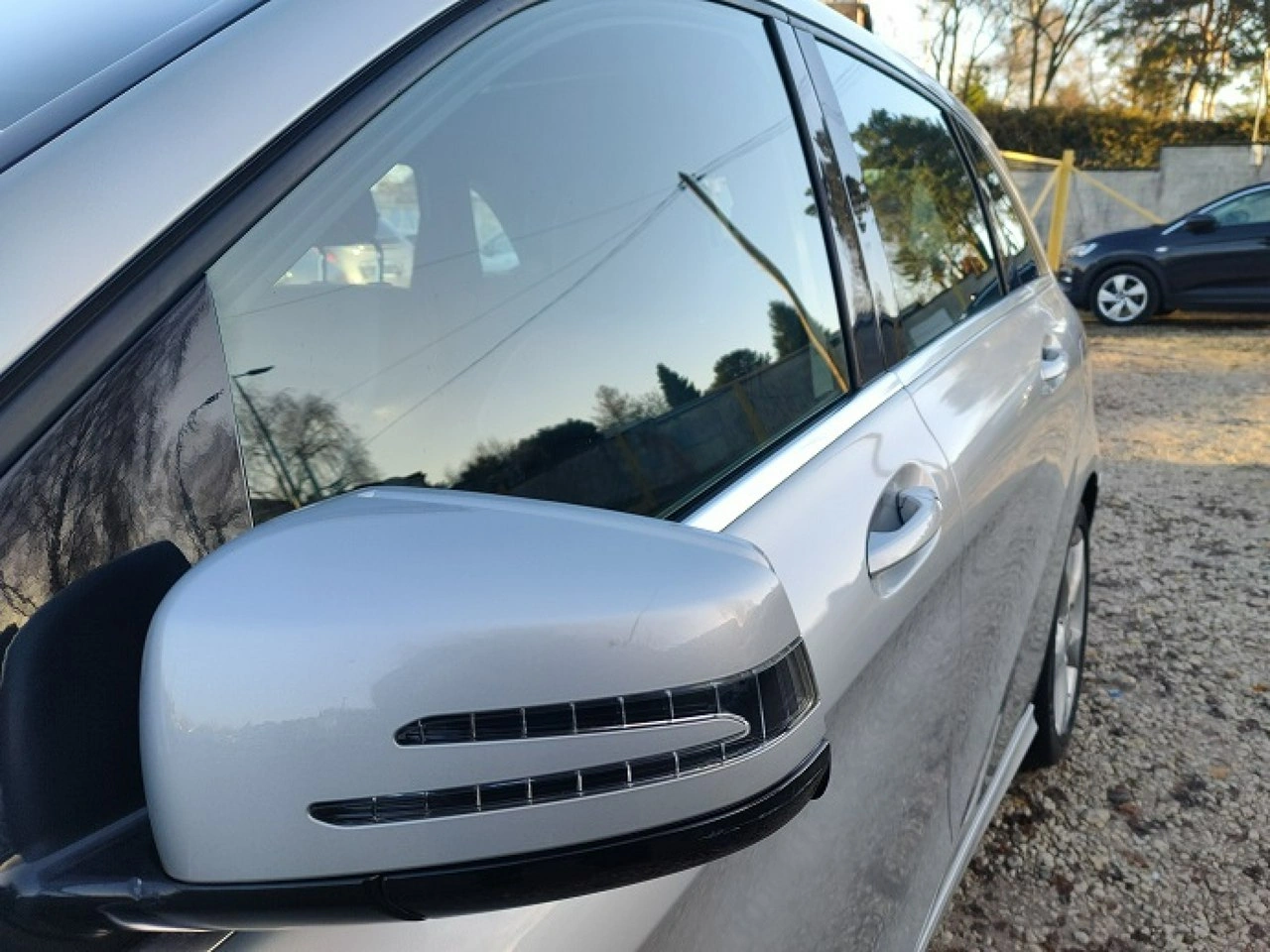 Mercedes B 200 - Zdjęcie 8