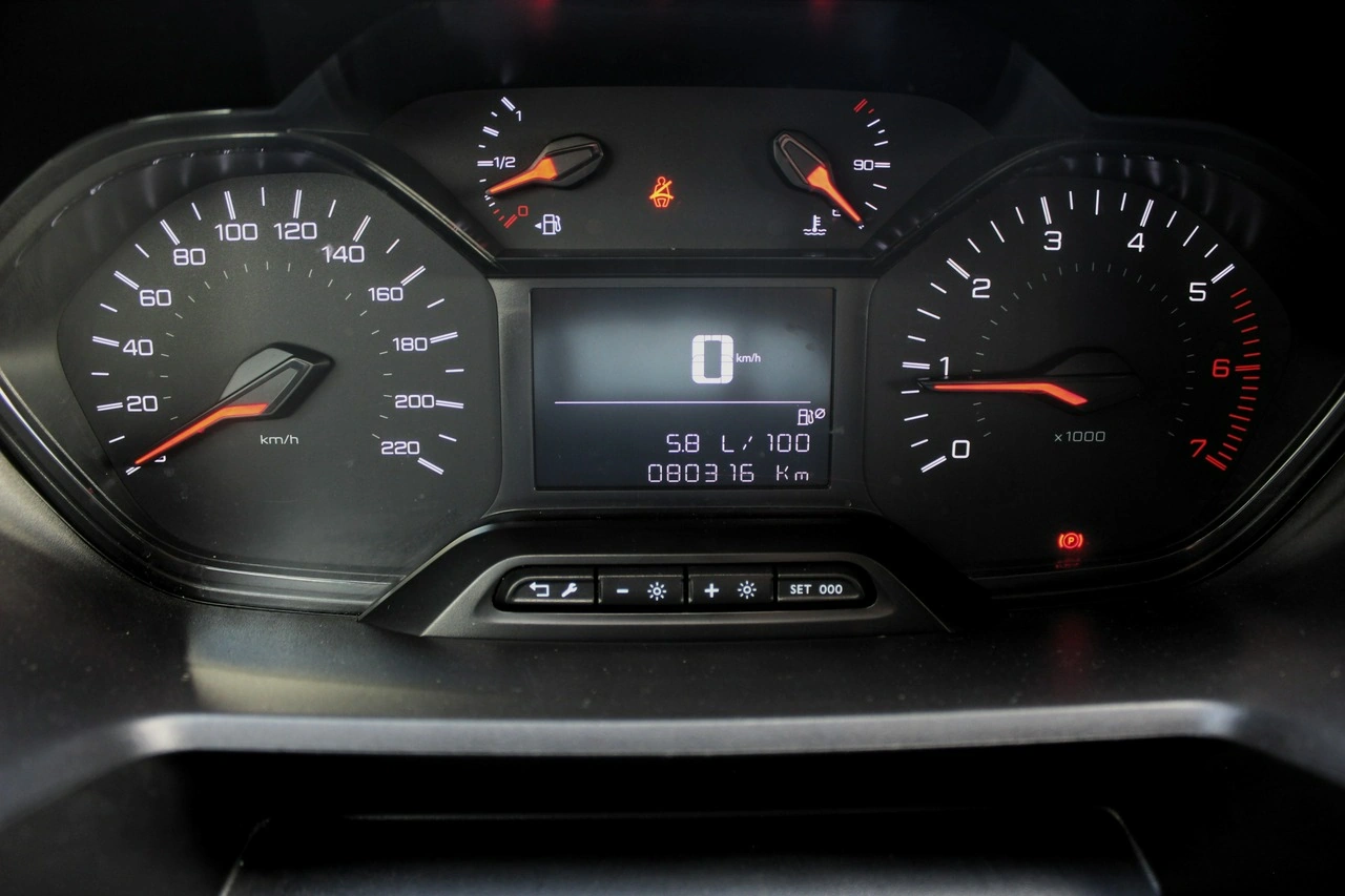 Peugeot Partner - Zdjęcie 12