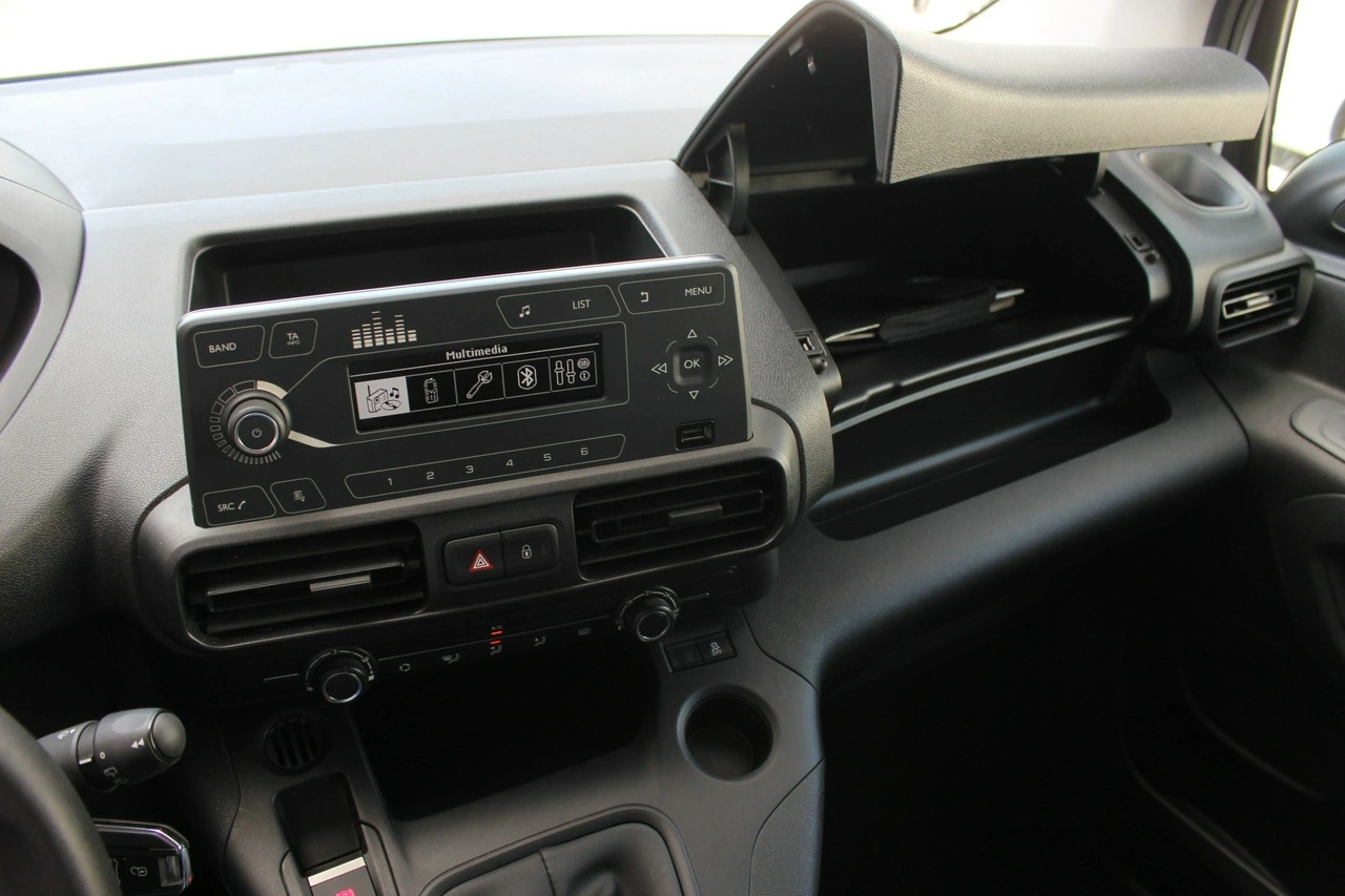 Peugeot Partner - Zdjęcie 22