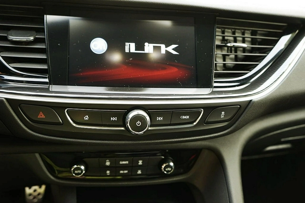Opel Insignia Grand Sport - Zdjęcie 16