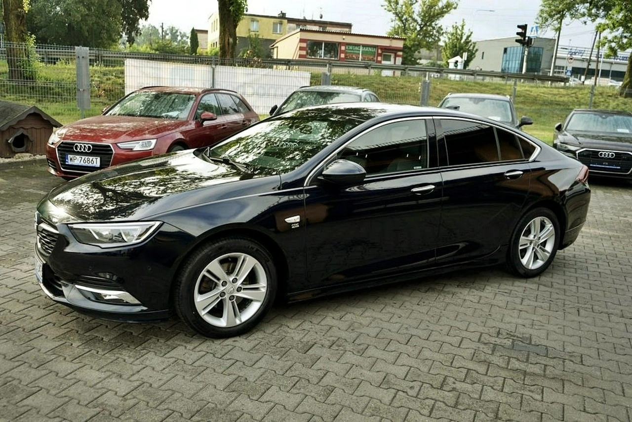Opel Insignia Grand Sport - Zdjęcie 1