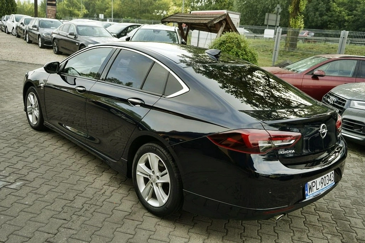 Opel Insignia Grand Sport - Zdjęcie 4
