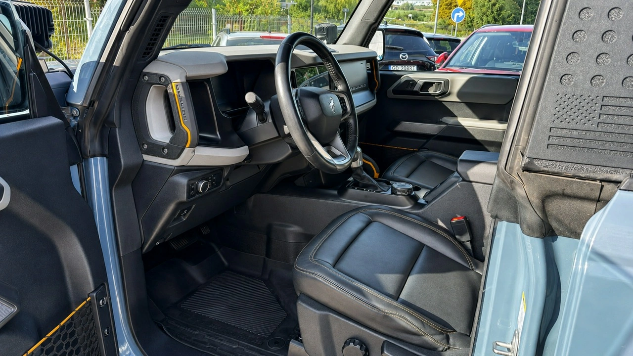 Ford Bronco - Zdjęcie 6