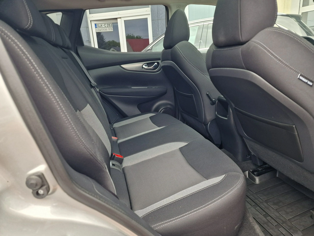 Nissan Qashqai - Zdjęcie 24