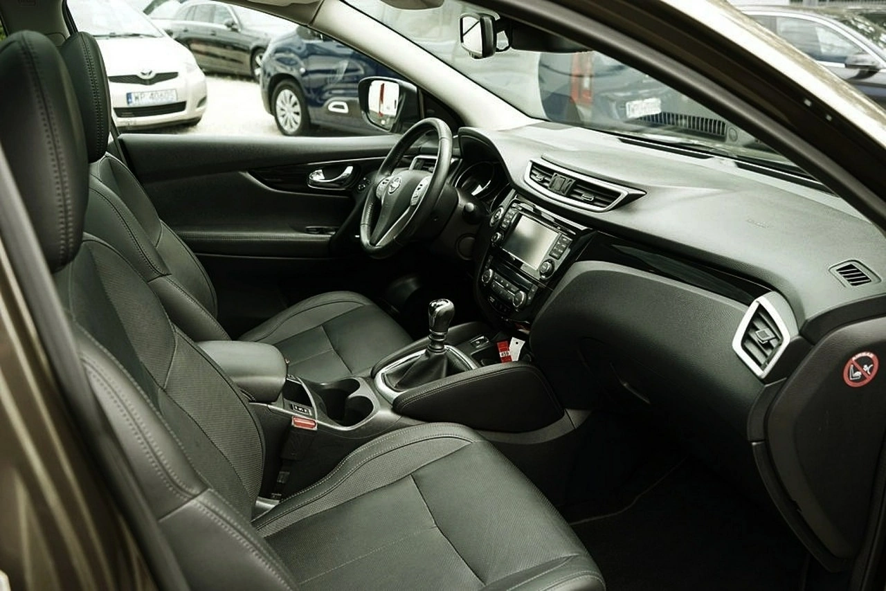 Nissan Qashqai - Zdjęcie 15