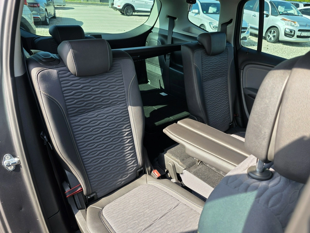 Opel Zafira - Zdjęcie 11