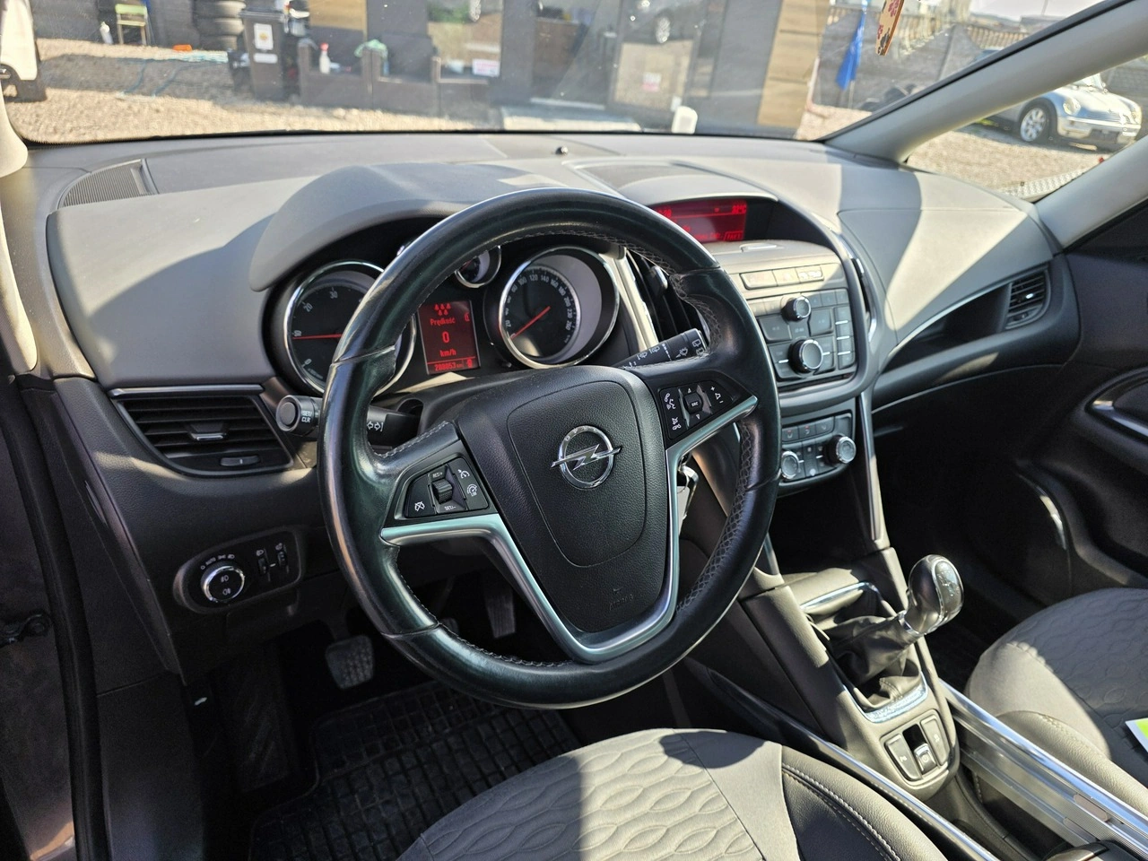 Opel Zafira - Zdjęcie 14