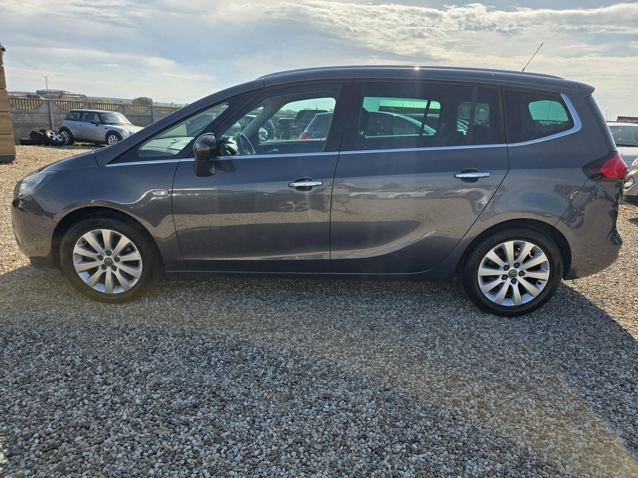 Opel Zafira - Zdjęcie 22