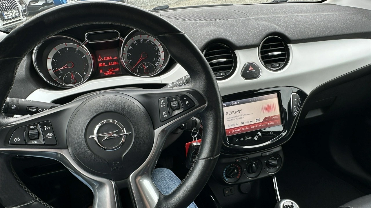 Opel Adam - Zdjęcie 17