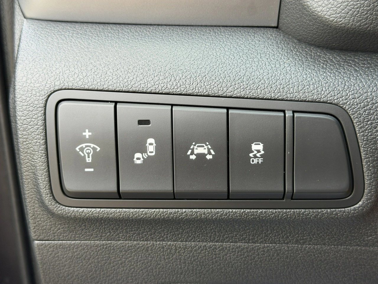 Hyundai Tucson - Zdjęcie 16