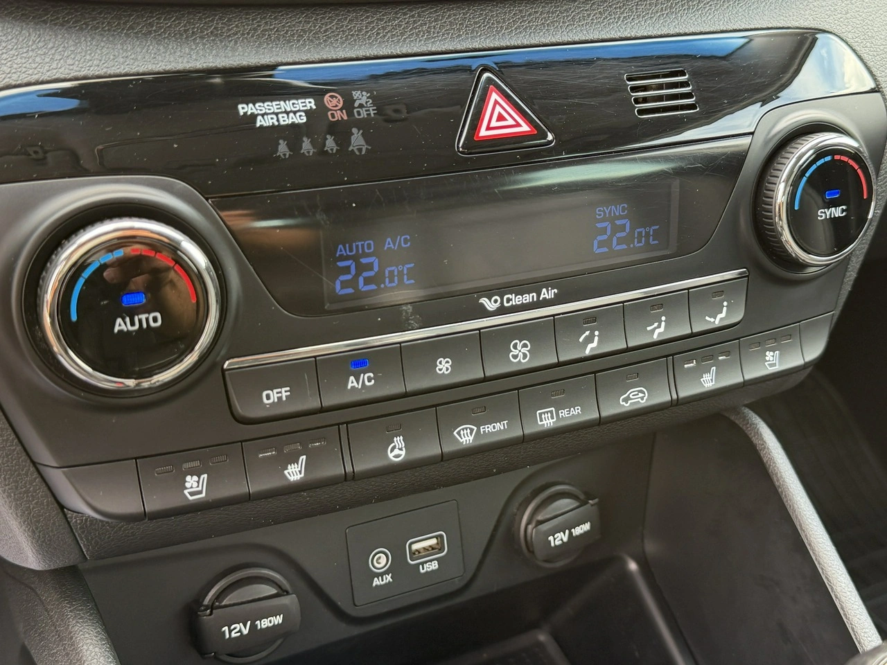 Hyundai Tucson - Zdjęcie 25