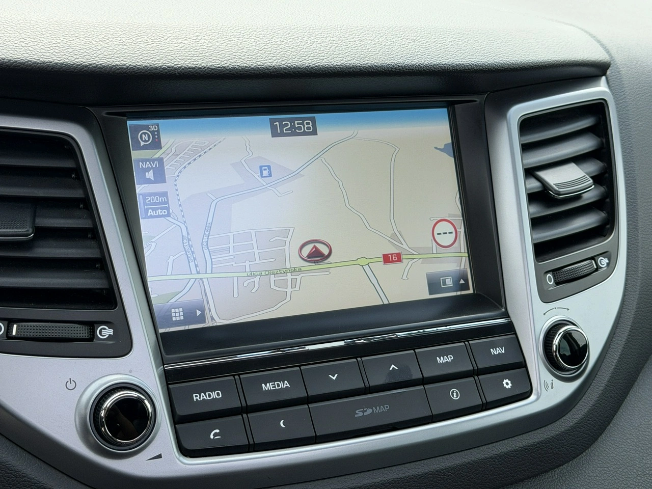 Hyundai Tucson - Zdjęcie 23