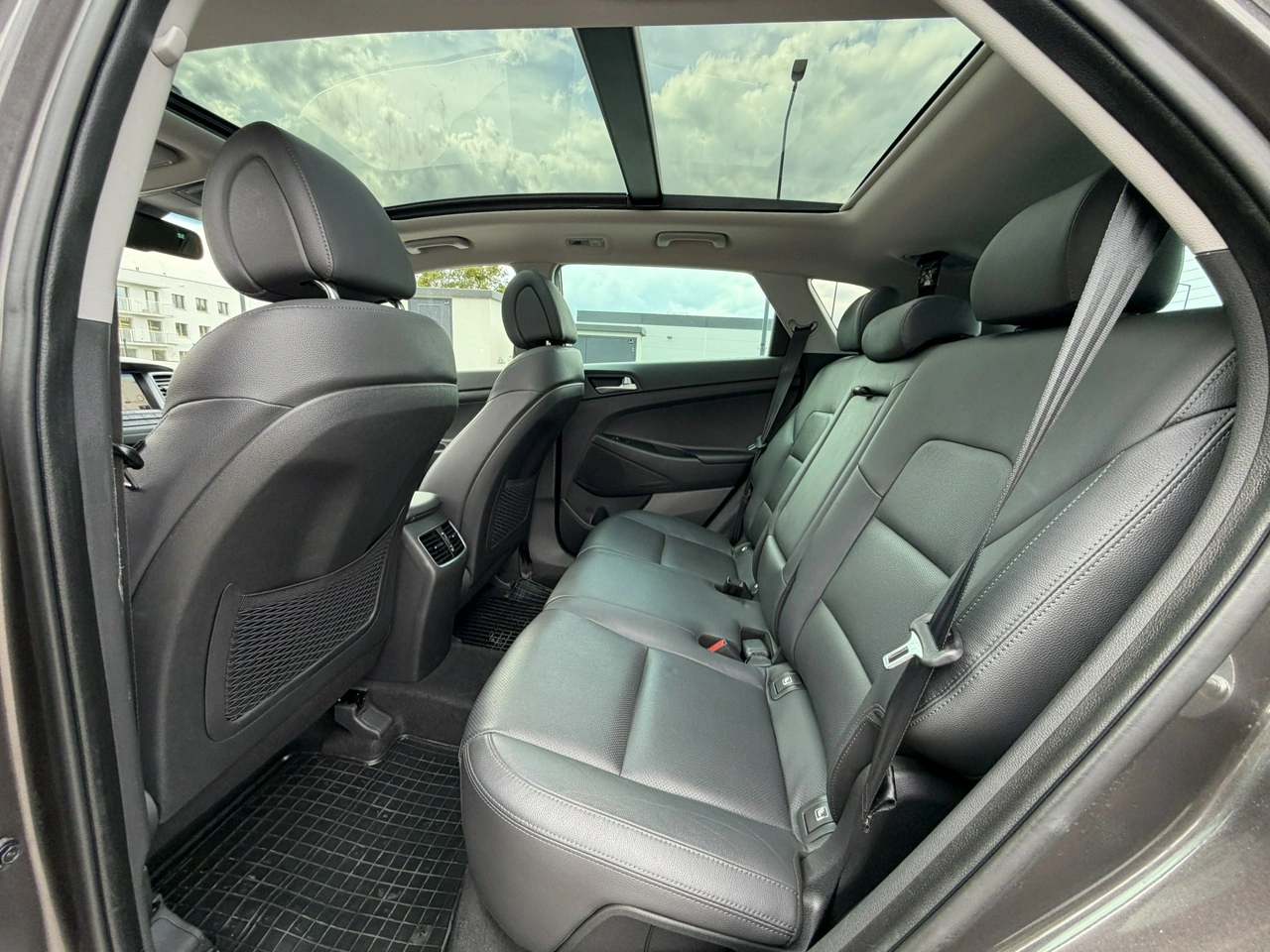 Hyundai Tucson - Zdjęcie 30