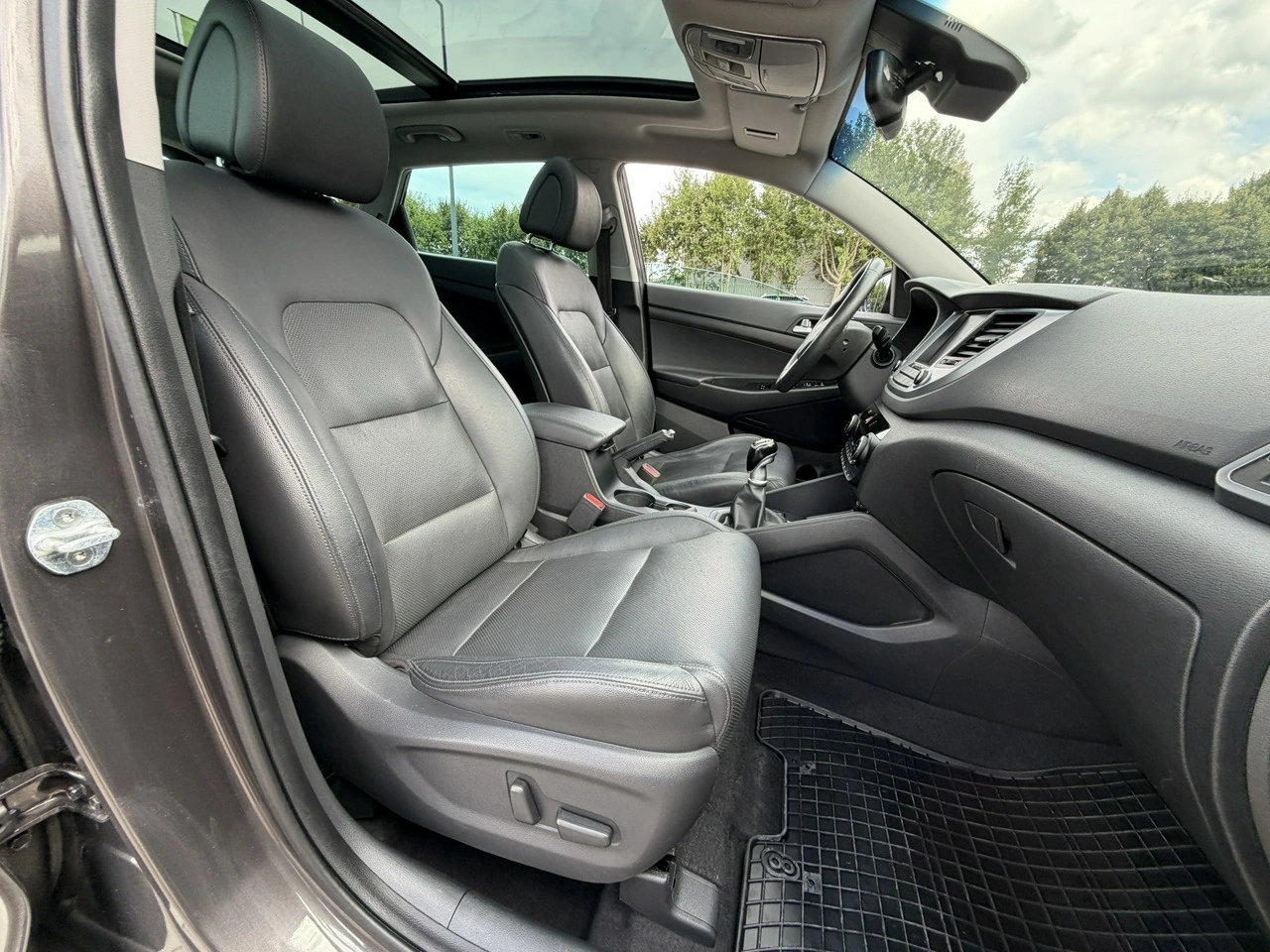 Hyundai Tucson - Zdjęcie 33