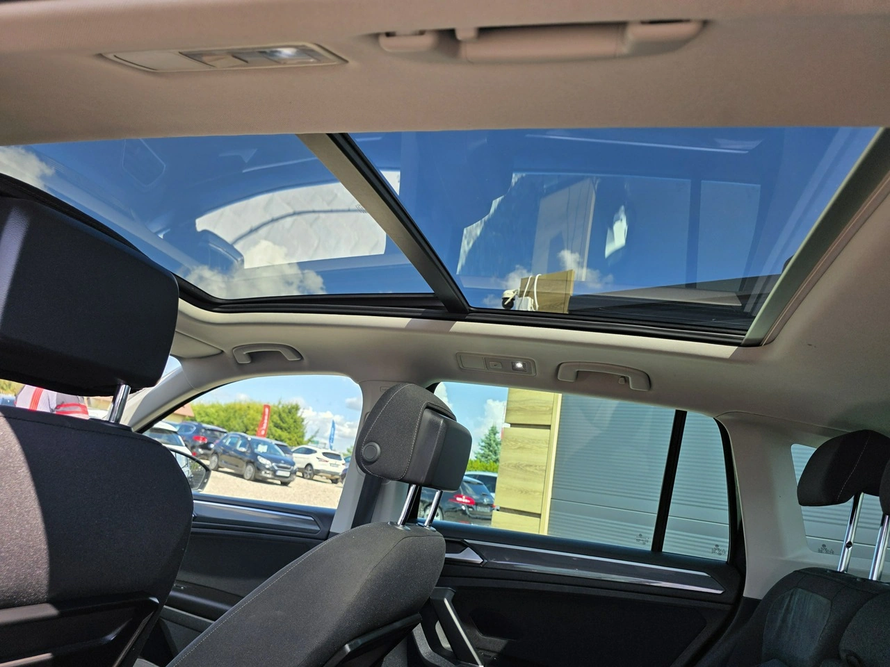 Volkswagen Tiguan - Zdjęcie 13