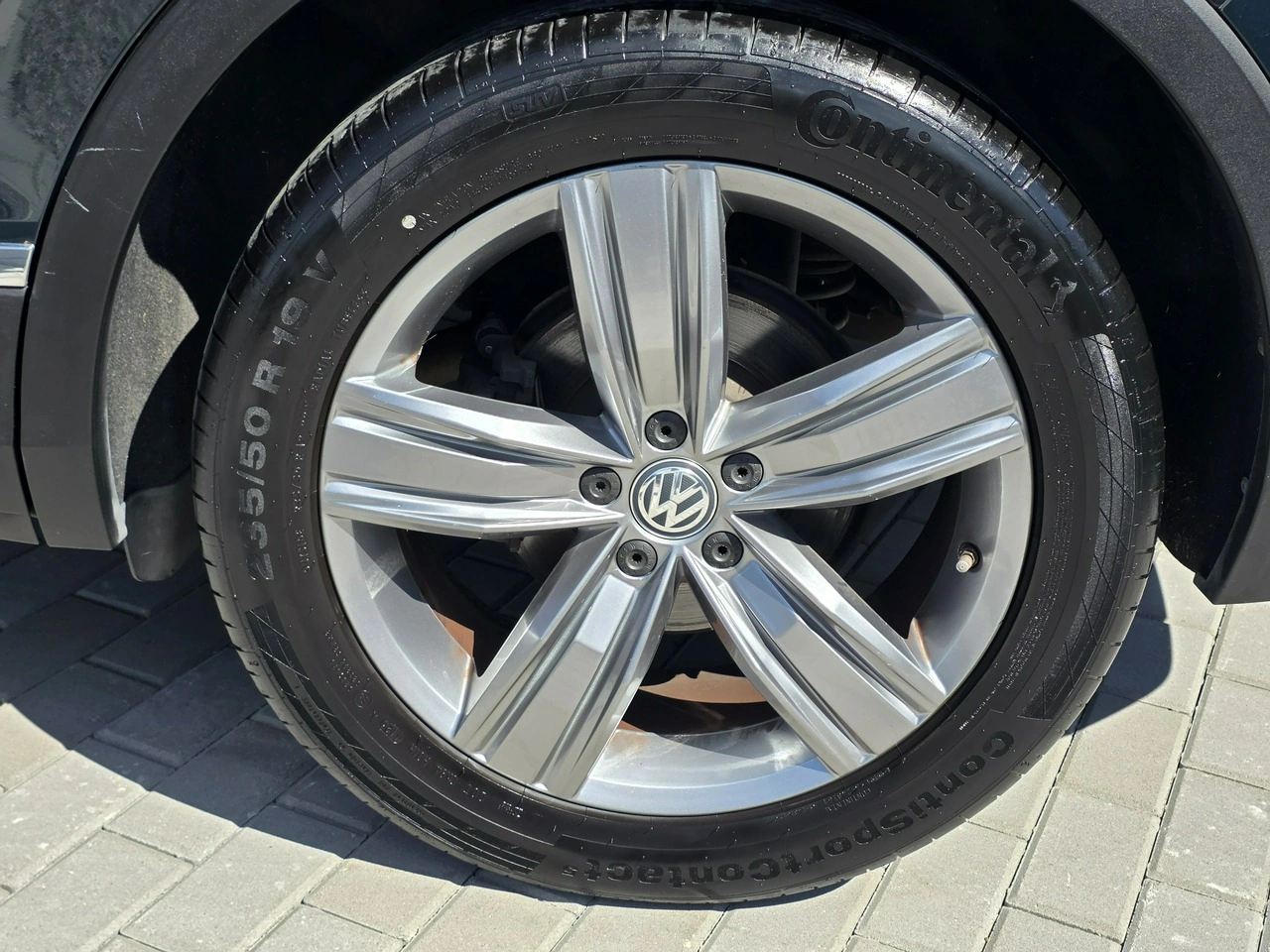 Volkswagen Tiguan - Zdjęcie 23