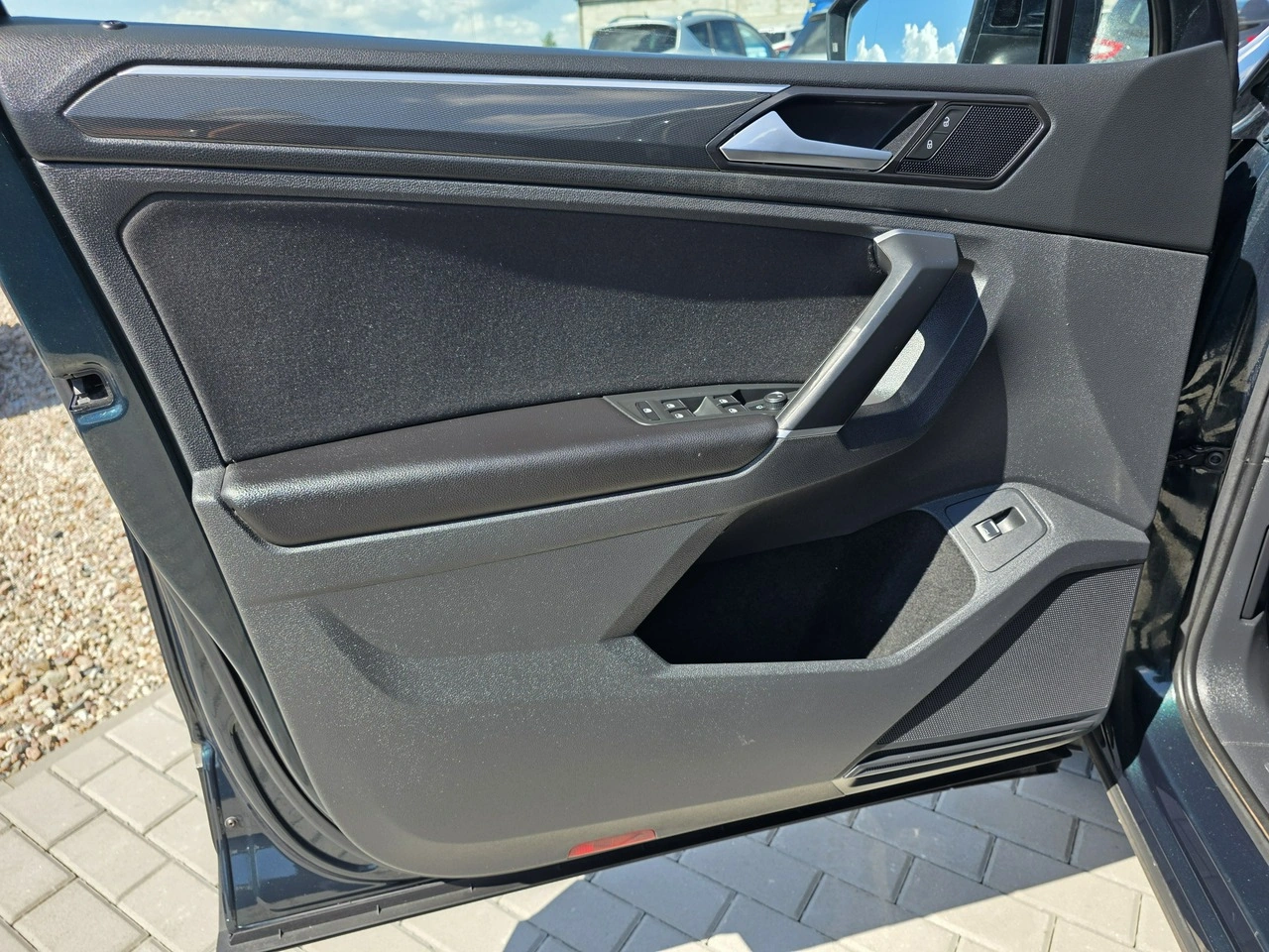 Volkswagen Tiguan - Zdjęcie 24