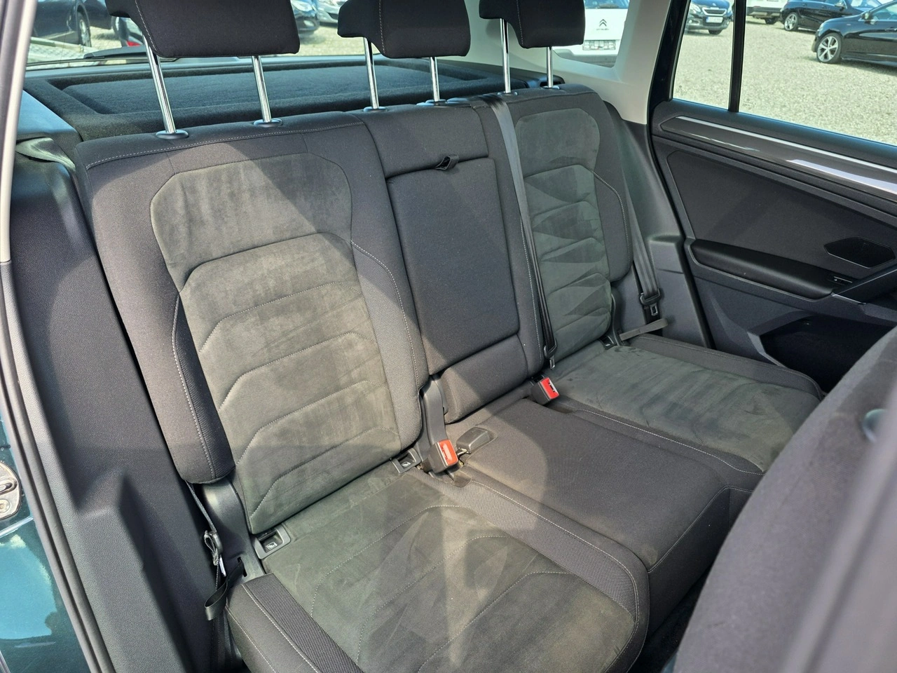 Volkswagen Tiguan - Zdjęcie 27