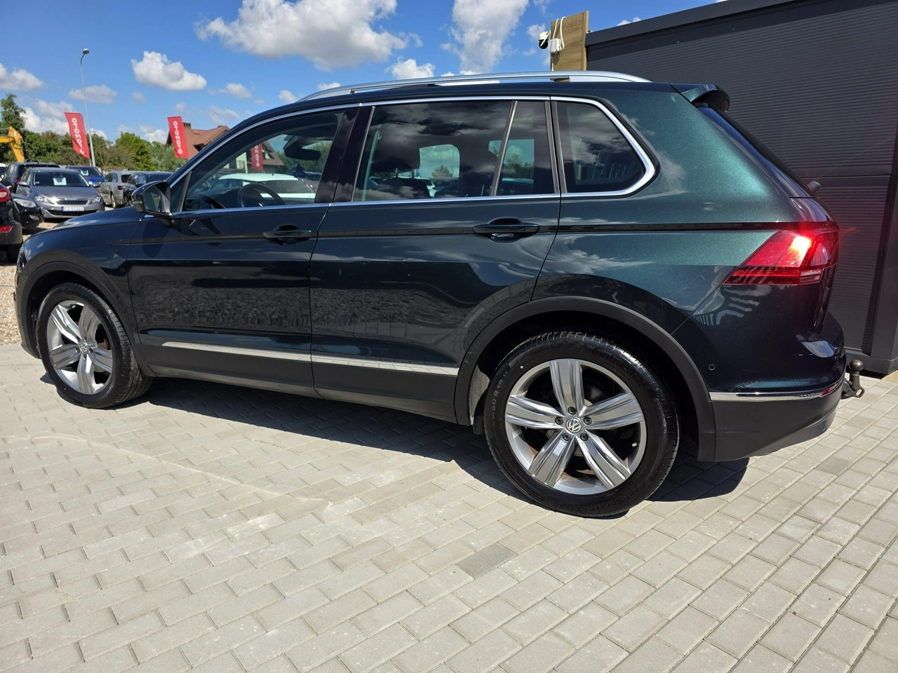 Volkswagen Tiguan - Zdjęcie 8
