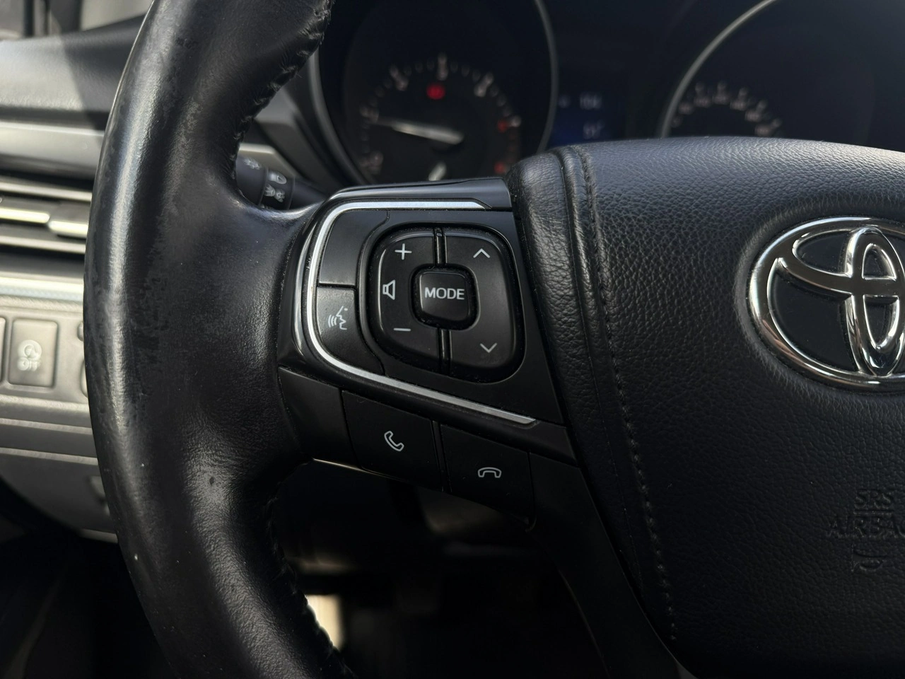 Toyota Avensis - Zdjęcie 15