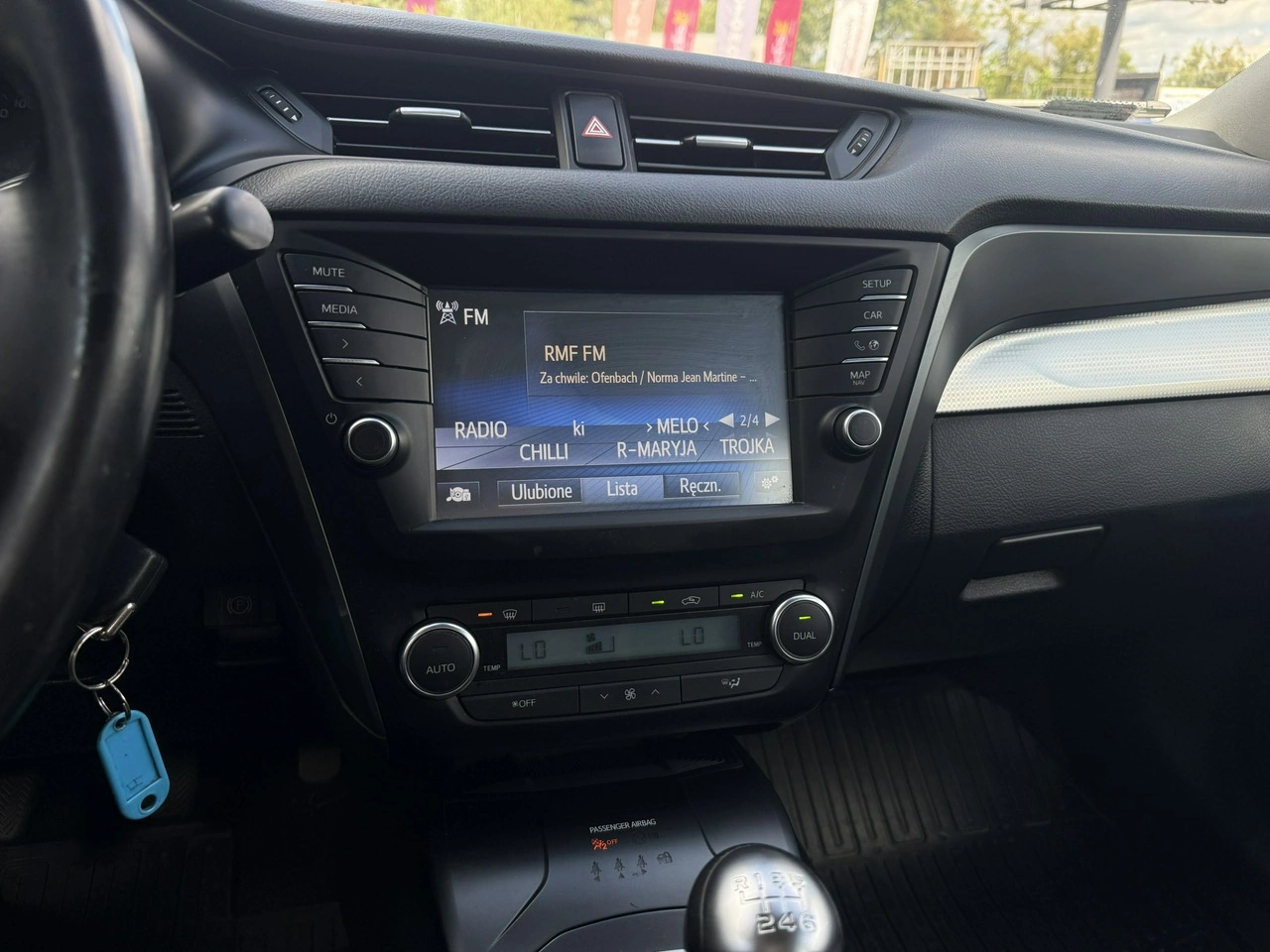 Toyota Avensis - Zdjęcie 19