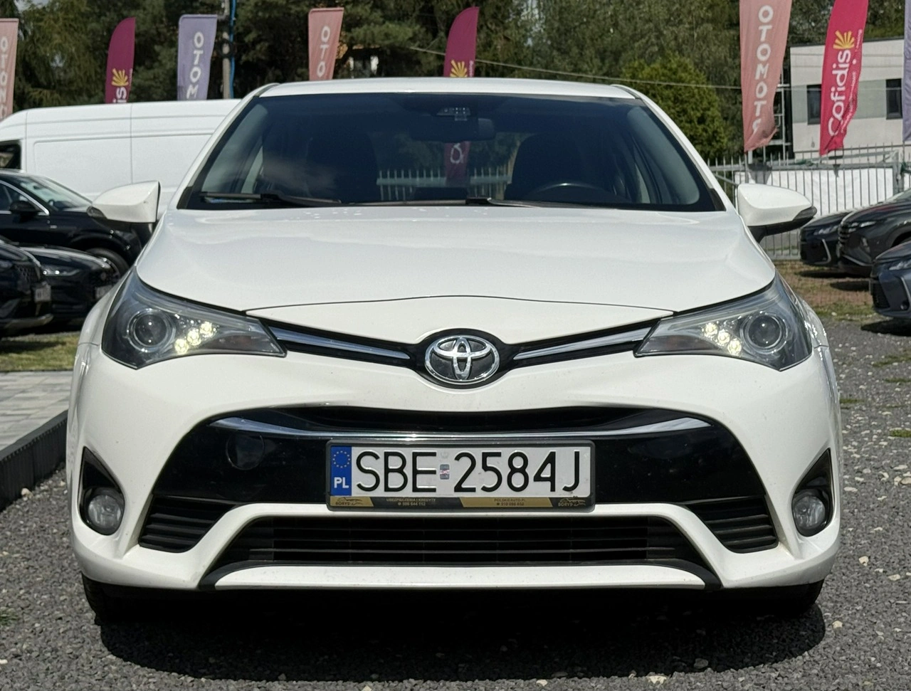 Toyota Avensis - Zdjęcie 2
