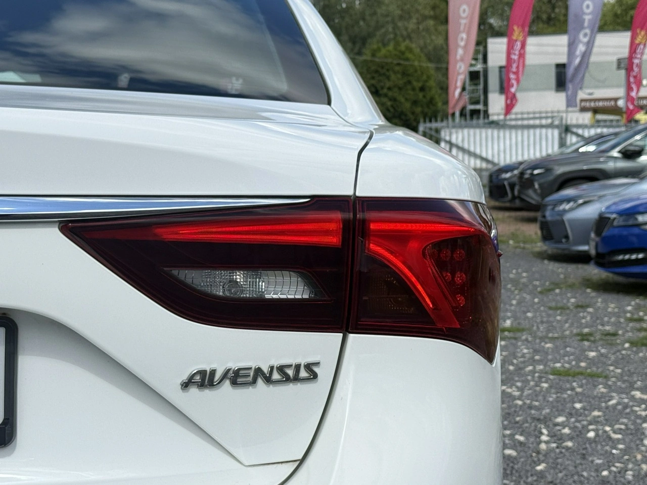 Toyota Avensis - Zdjęcie 7