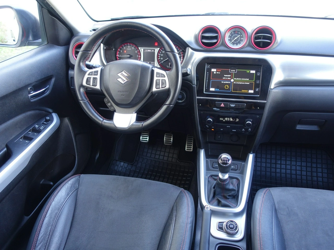 Suzuki Vitara - Zdjęcie 22